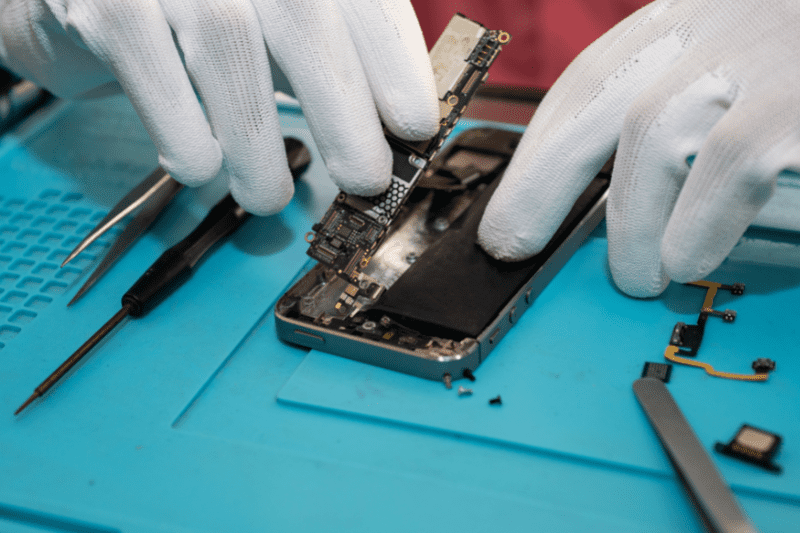 מעבדה לתיקון טלפונים תתקן לך את כל התקלות בכל דגמי הטלפון