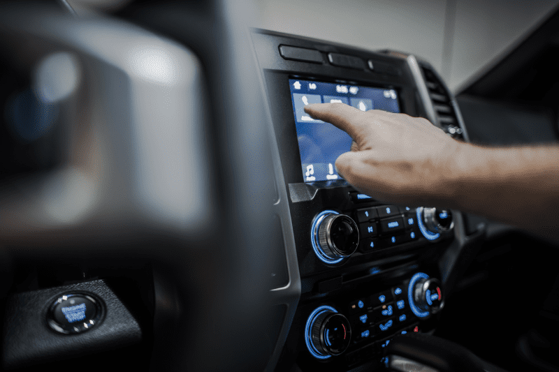 מערכות לרכב - כל המערכות הכי הכרחיות שחייבות להיות ברכב לנסיעה בטוחה ונעימה